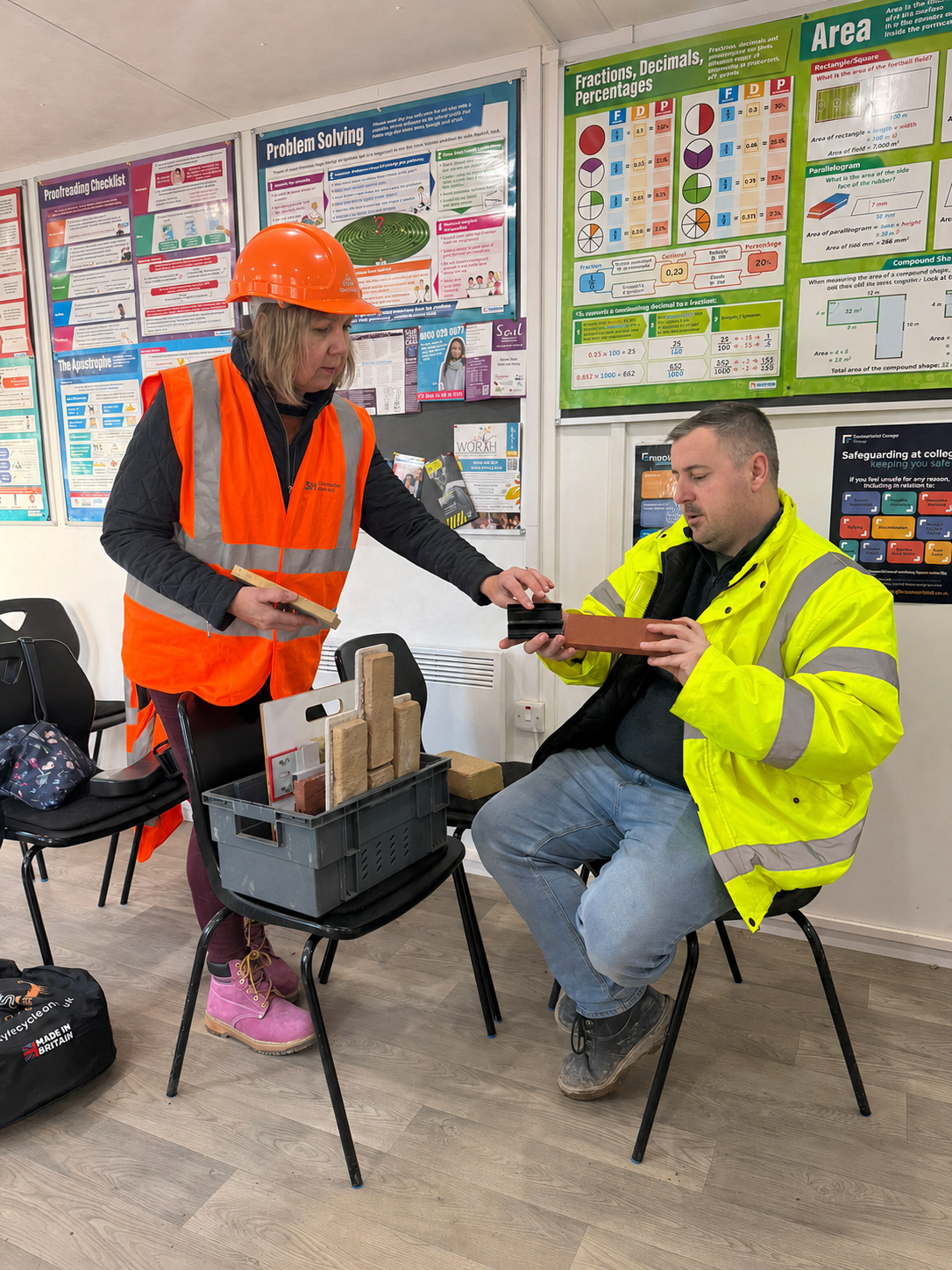 Me on site giving a demo of bricks Ruth giving a demonstration of bricks/MMC to a site manager